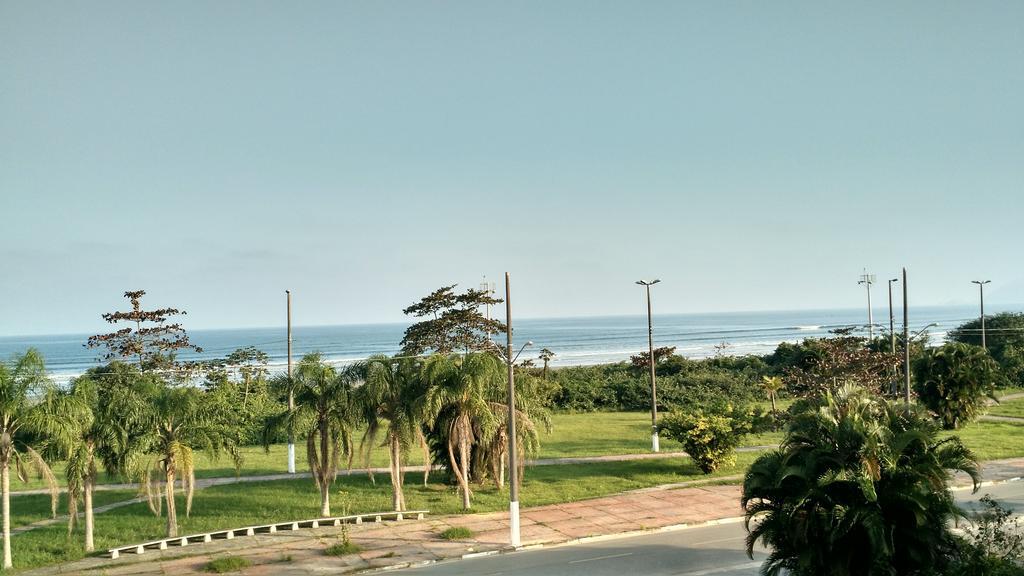 Indaia Apartamento De Frente Ao Mar Appartamento Bertioga Esterno foto